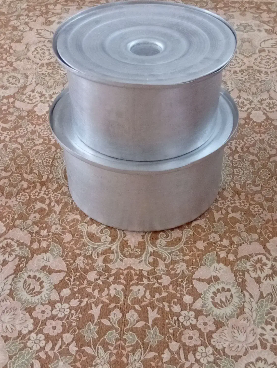 دو عدد قابلمه بزرگ|ظروف پختوپز|تاکستان, |دیوار