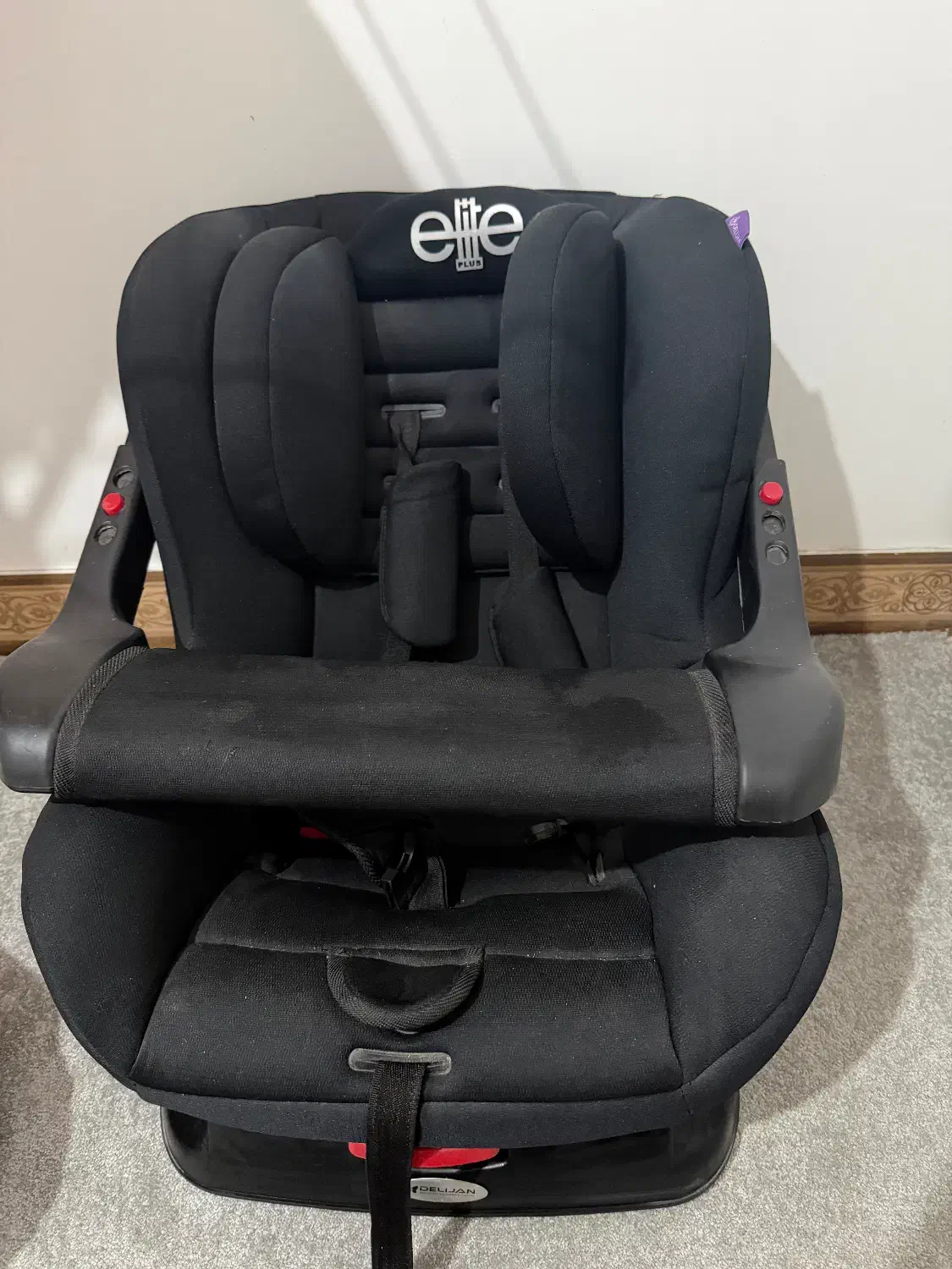 صندلی ماشین دلیجان|اسباب و اثاث بچه|ساری, |دیوار