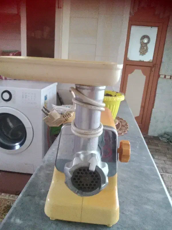 گهواره 500  چرخ گوشت 900|اسباب‌‌بازی|کلاله, |دیوار