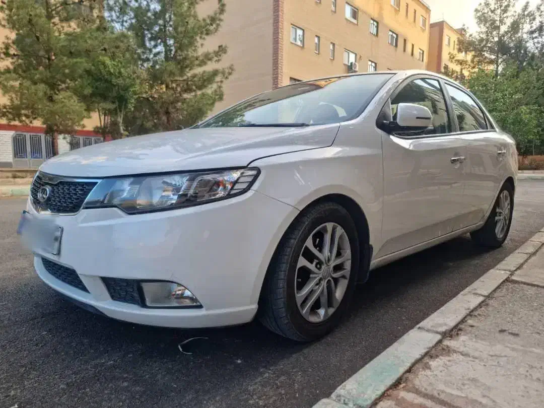 سراتو ۲۰۰۰ اتومات مدل ۱۳۹۶|خودرو سواری و وانت|شاهینشهر, شهرک هشت بهشت|دیوار