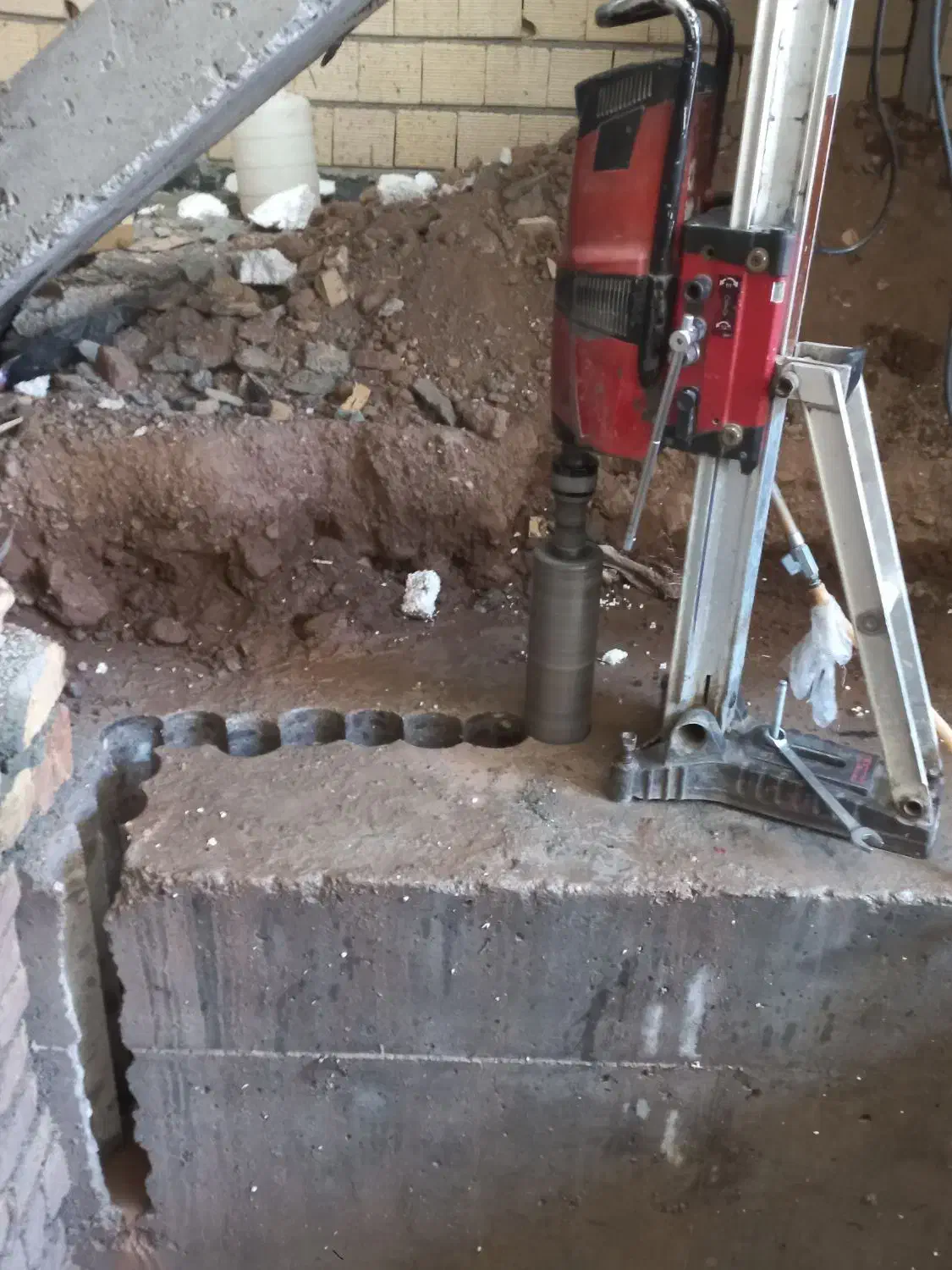 کرگیری و برش بتن|خدمات پیشه و مهارت|خرم‌آباد, |دیوار