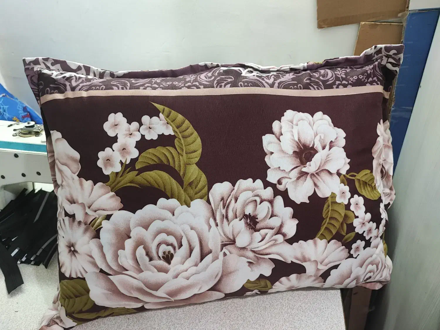 بالش|رختخواب، بالش، پتو|تبریز, |دیوار