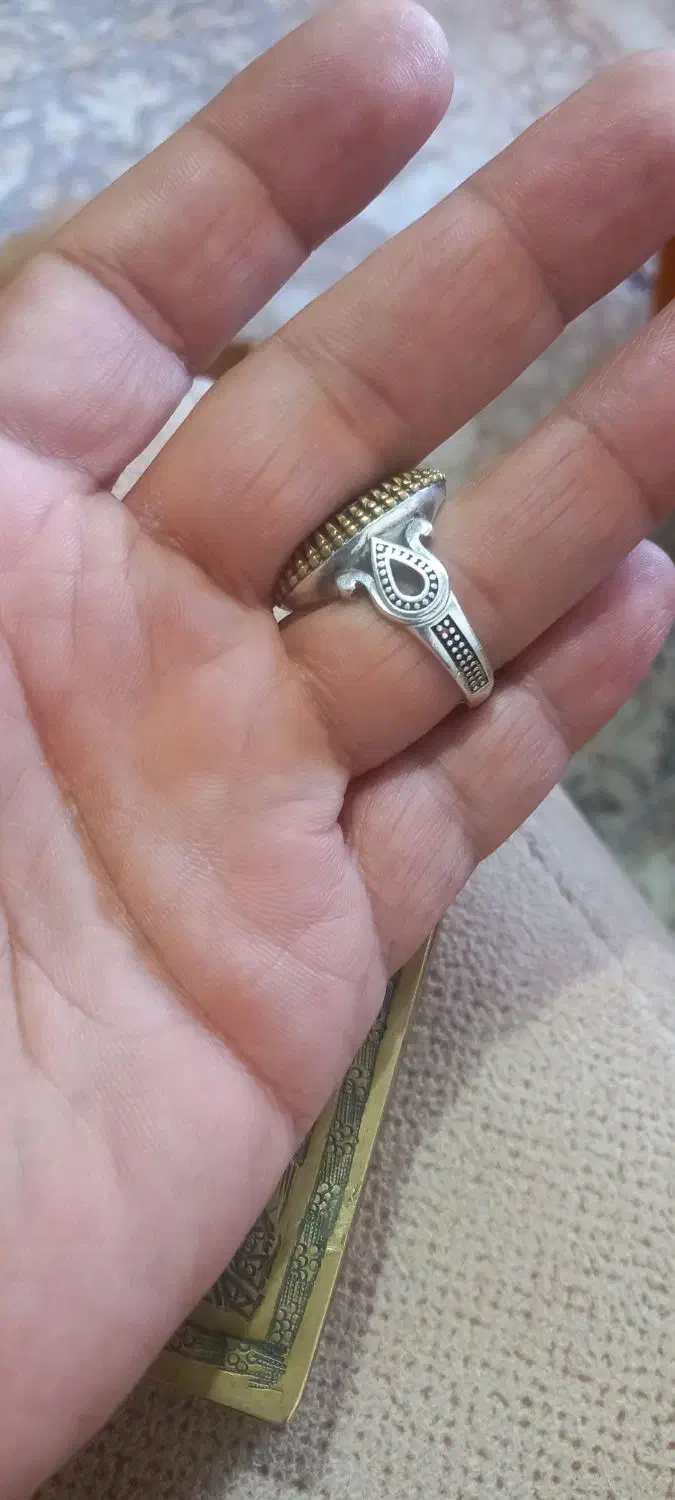 اشیاع قدیمی به شرط قدمت بالا|کلکسیون اشیاء عتیقه|شیراز, معالیآباد|دیوار