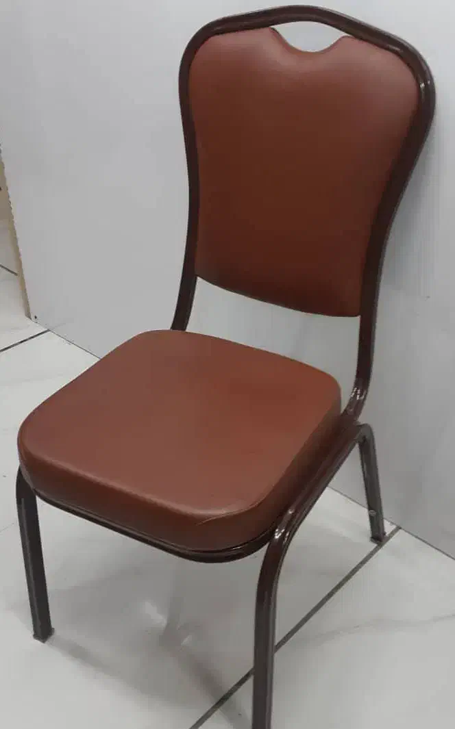 میز و صندلی ناهارخوری فلزی  باغ تالار رستوران|کافی‌شاپ و رستوران|مشهد, شایه|دیوار