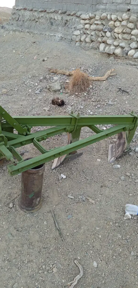 شخم رومانی|ماشینآلات صنعتی|رودخانه, |دیوار