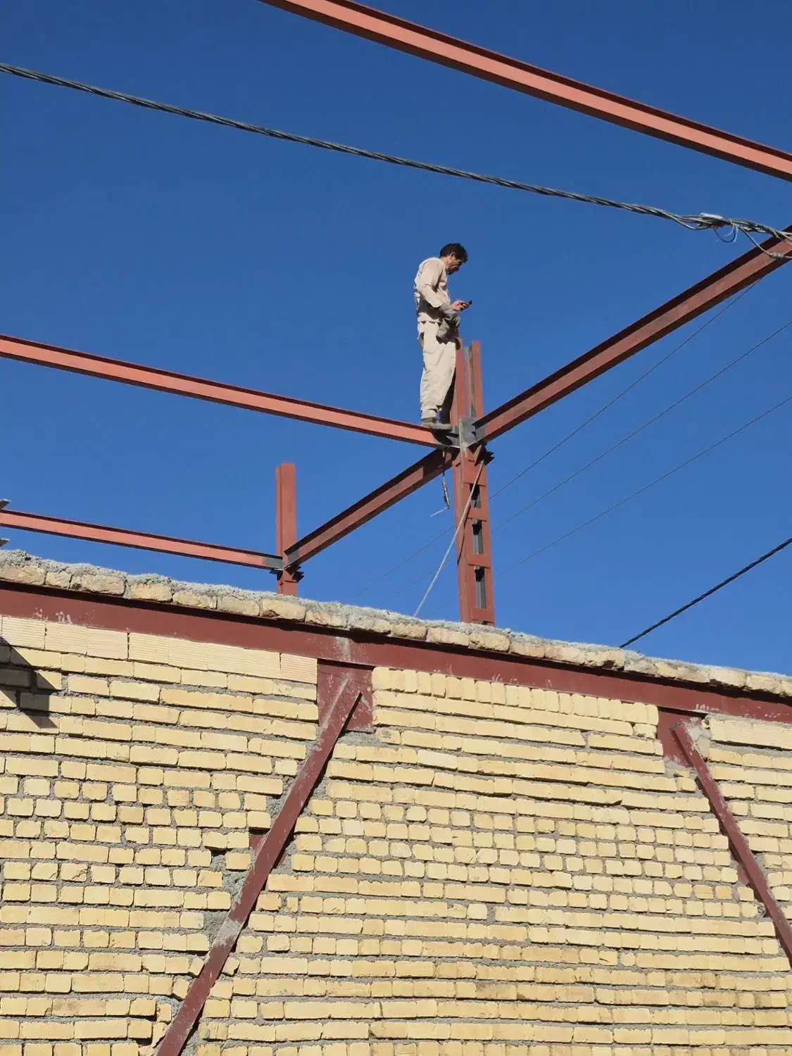 جوشکار و نصب اسکلت   در محدوده هرسین کاکاوند|استخدام صنعتی، فنی، مهندسی|هرسین, |دیوار