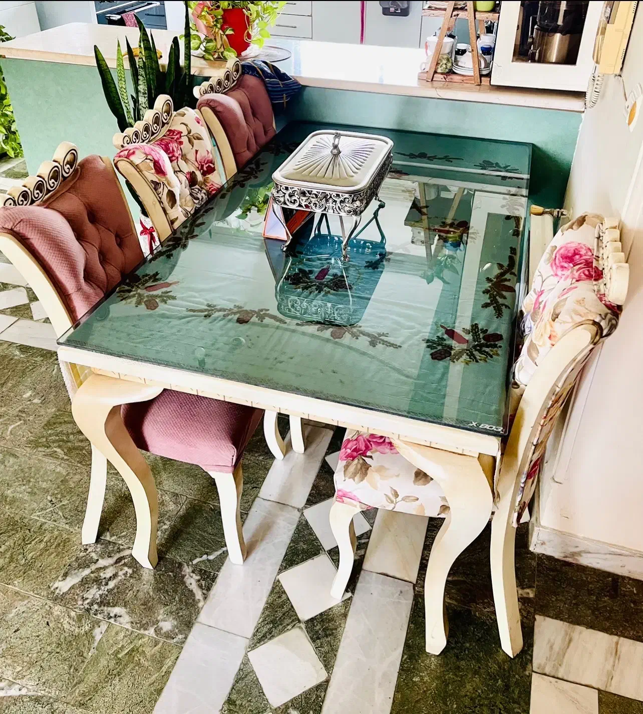 ناهارخوری|مبلمان خانگی و میز عسلی|بابل, |دیوار