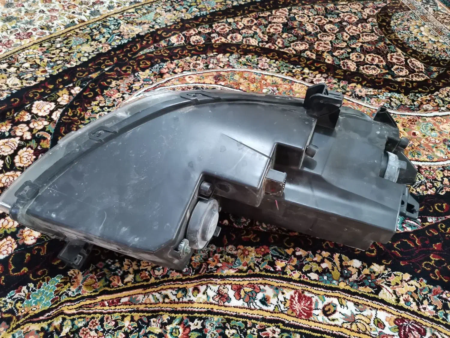 چراغ جلو تارا سمت رانند|قطعات یدکی و لوازم جانبی|شیراز, منطقه هوایی شهید دوران|دیوار