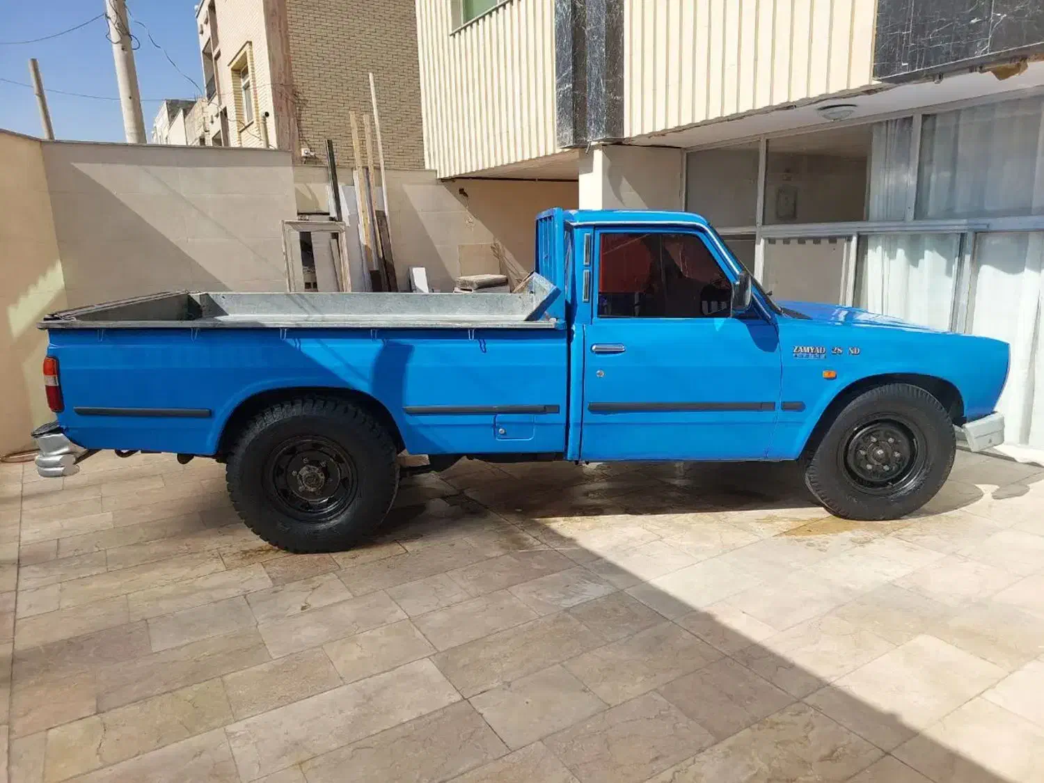 نیسان دیزل|خودرو سواری و وانت|اصفهان, قلعه برتیانچی|دیوار