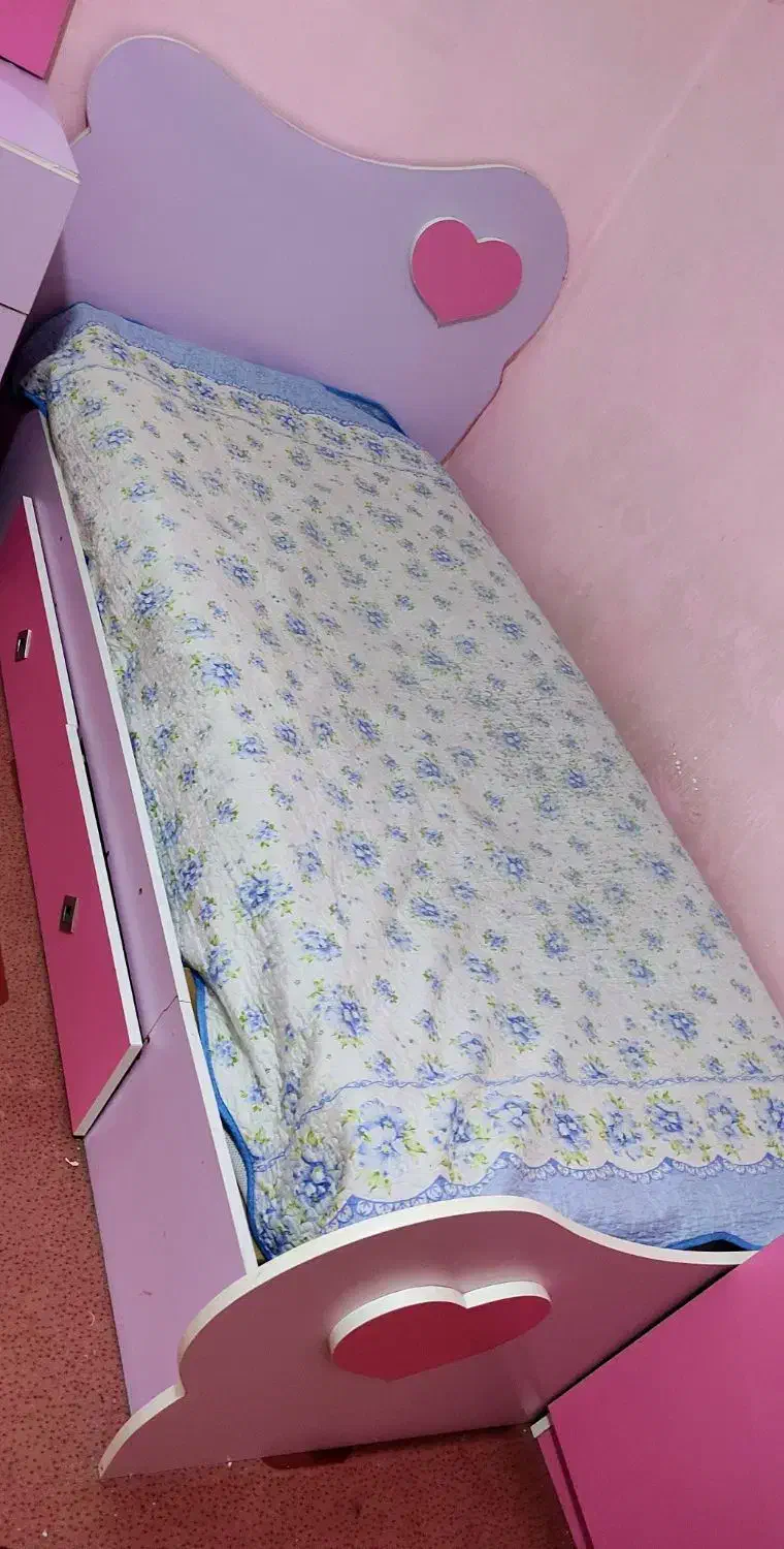 سرویس خواب کامل دخترانه|تخت و سرویس خواب|بوشهر, |دیوار