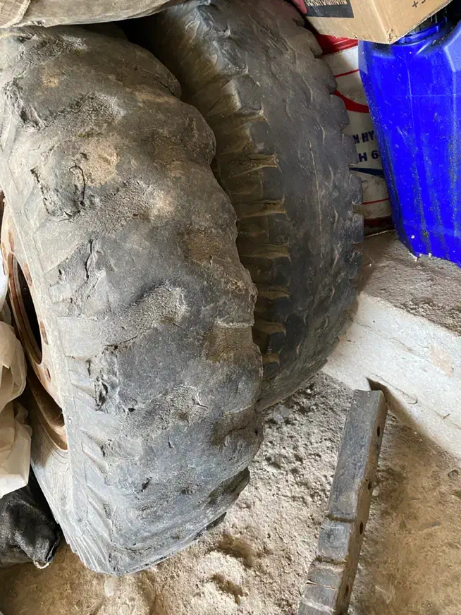 دو حلقه لاستیک و رینگ تانکر و تریل بزرگ|قطعات یدکی و لوازم جانبی|قشلاق دشت, |دیوار