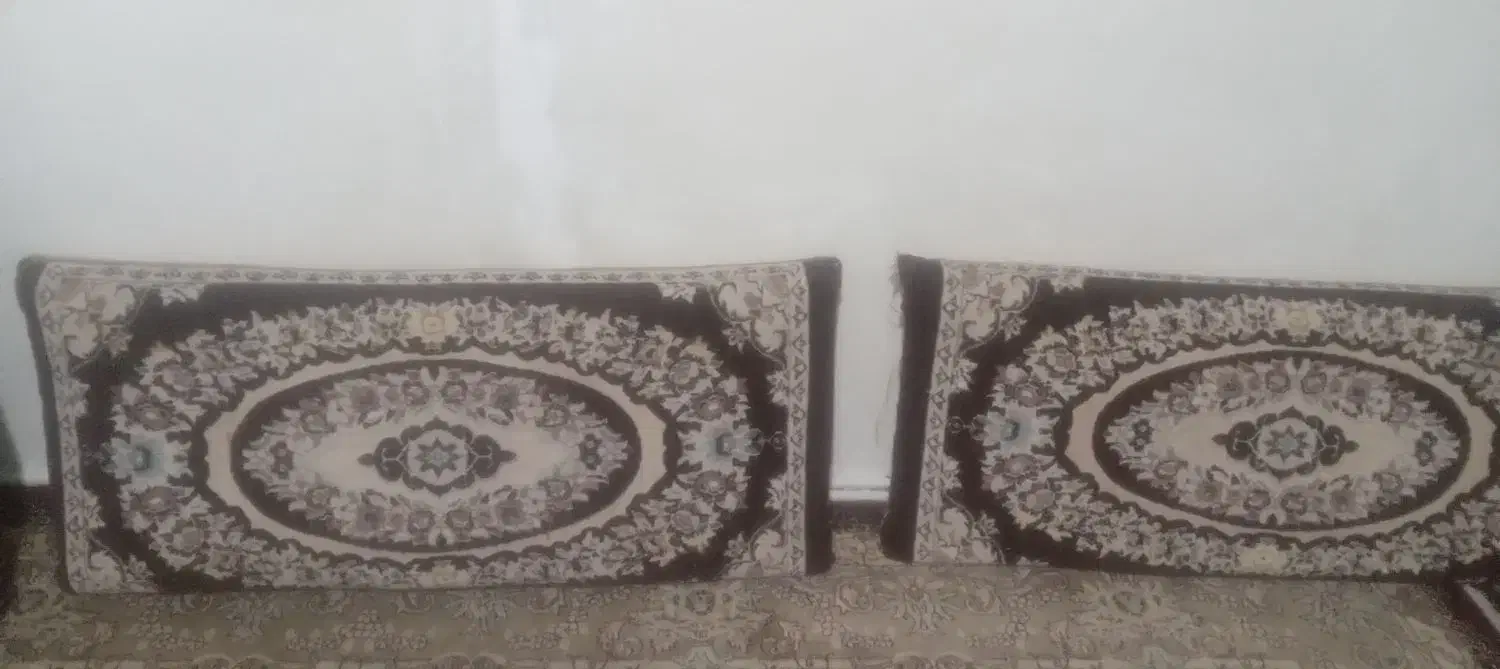 پشتی|پشتی|مشهد, کوی ولیعصر|دیوار