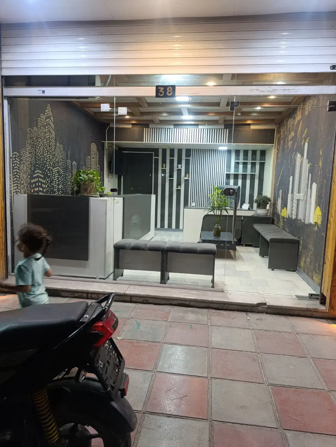 واگذاری یک مغازه با لوکیشن عالی|اجارهٔ مغازه و غرفه|پاکدشت, پاکدشت (مامازند)|دیوار