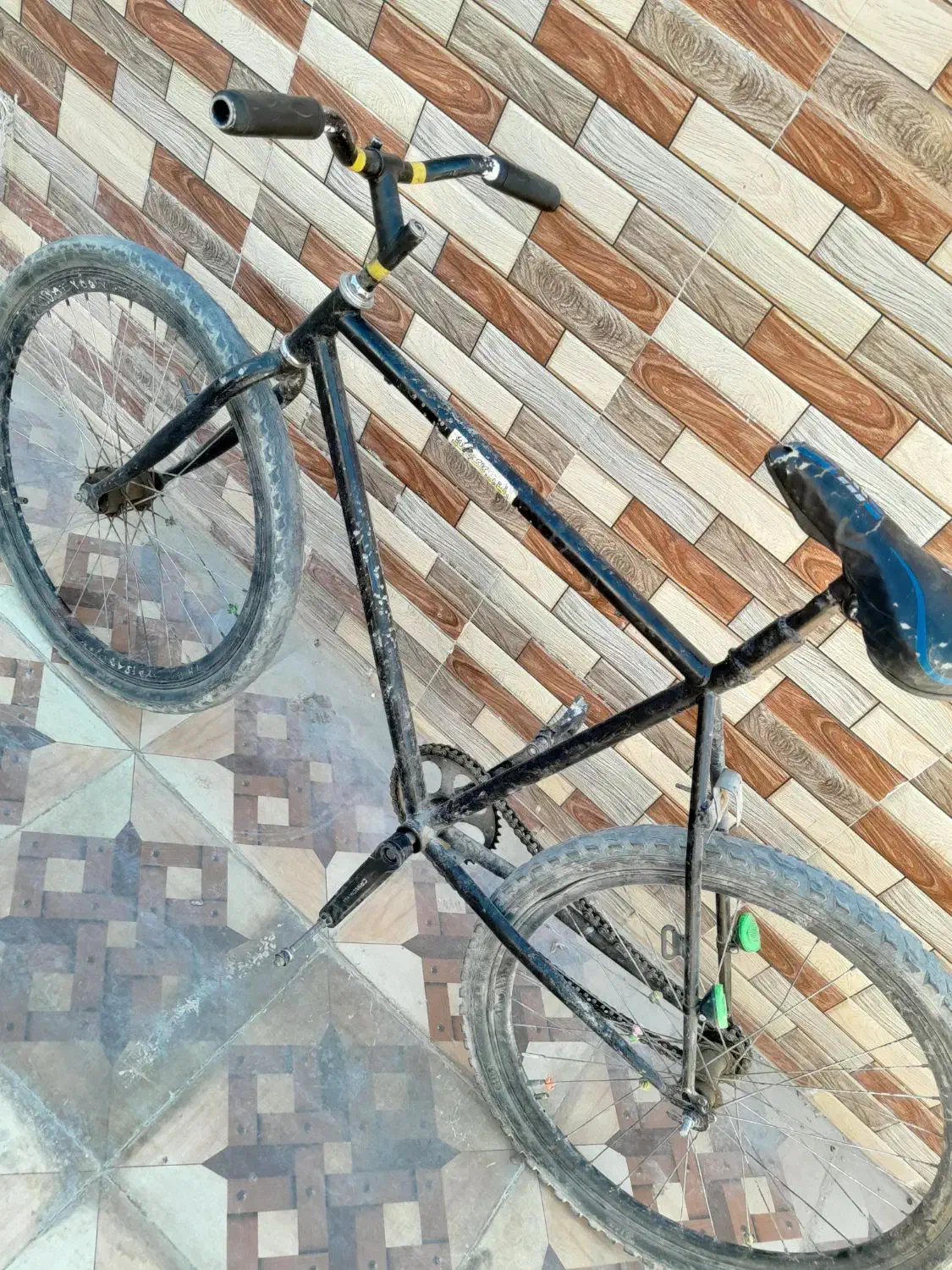 دوچرخ۲۶|دوچرخه، اسکیت، اسکوتر|خاش, |دیوار