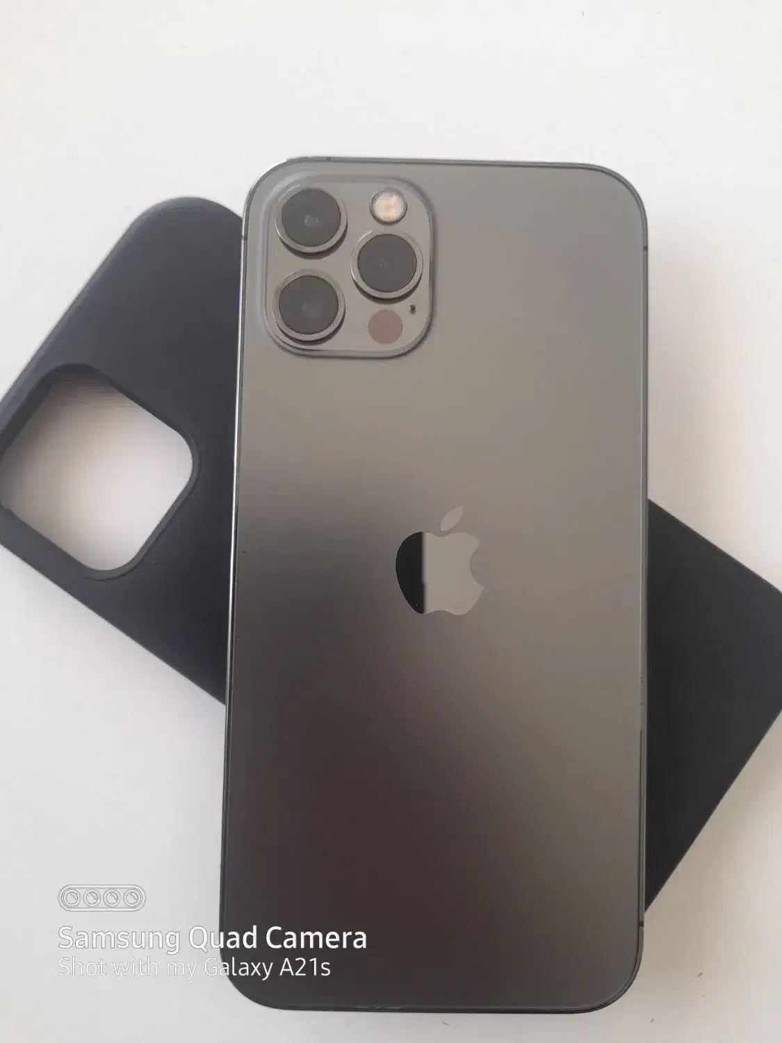 اپل iPhone 12 Pro با حافظهٔ ۲۵۶ گیگابایت|موبایل|کرمان, |دیوار