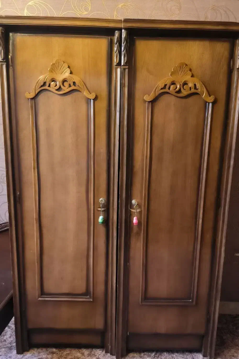 کمد چوبی|جاکفشی، کمد، دراور|اصفهان, کوی امام جعفر صادق|دیوار