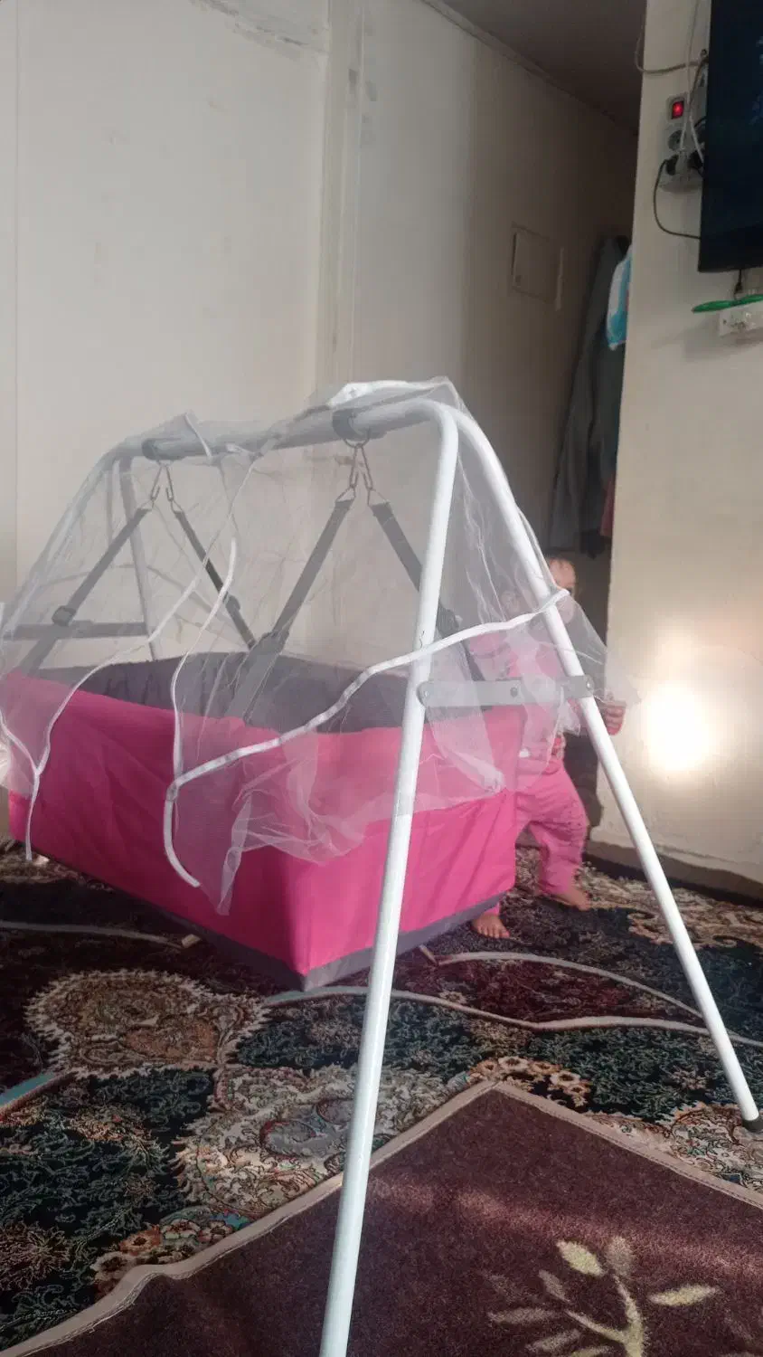 گهواره|اسباب و اثاث بچه|هشتگرد, هشتگرد قدیم|دیوار