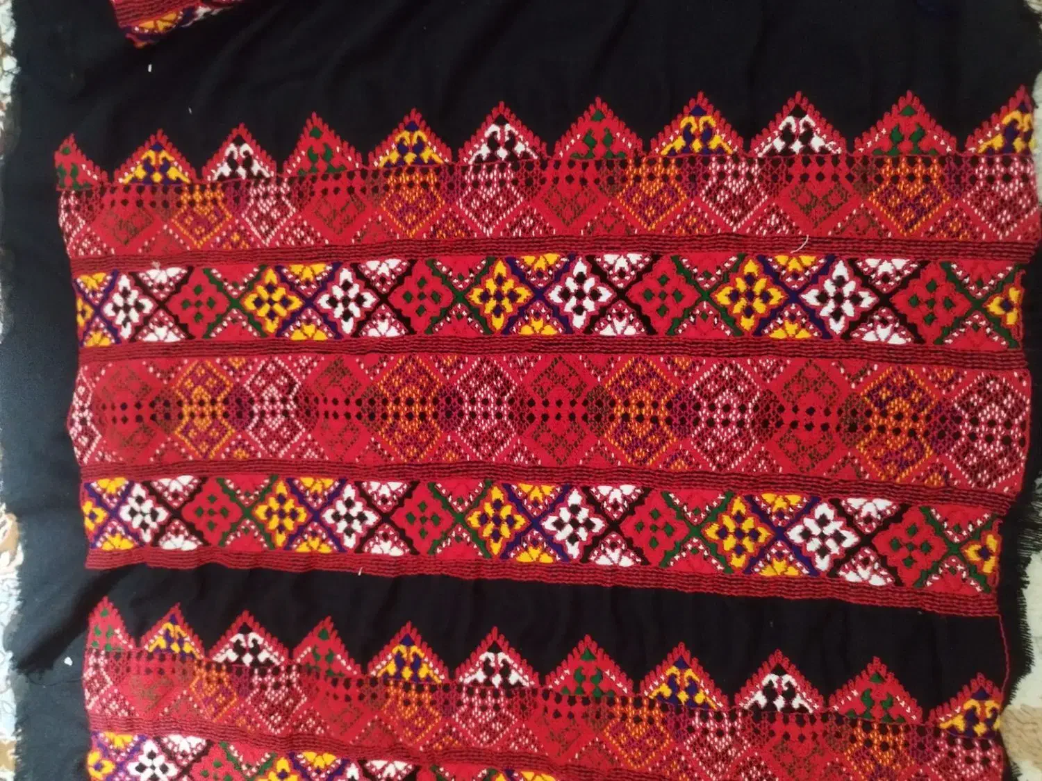 فروشی|لباس|سراوان, |دیوار