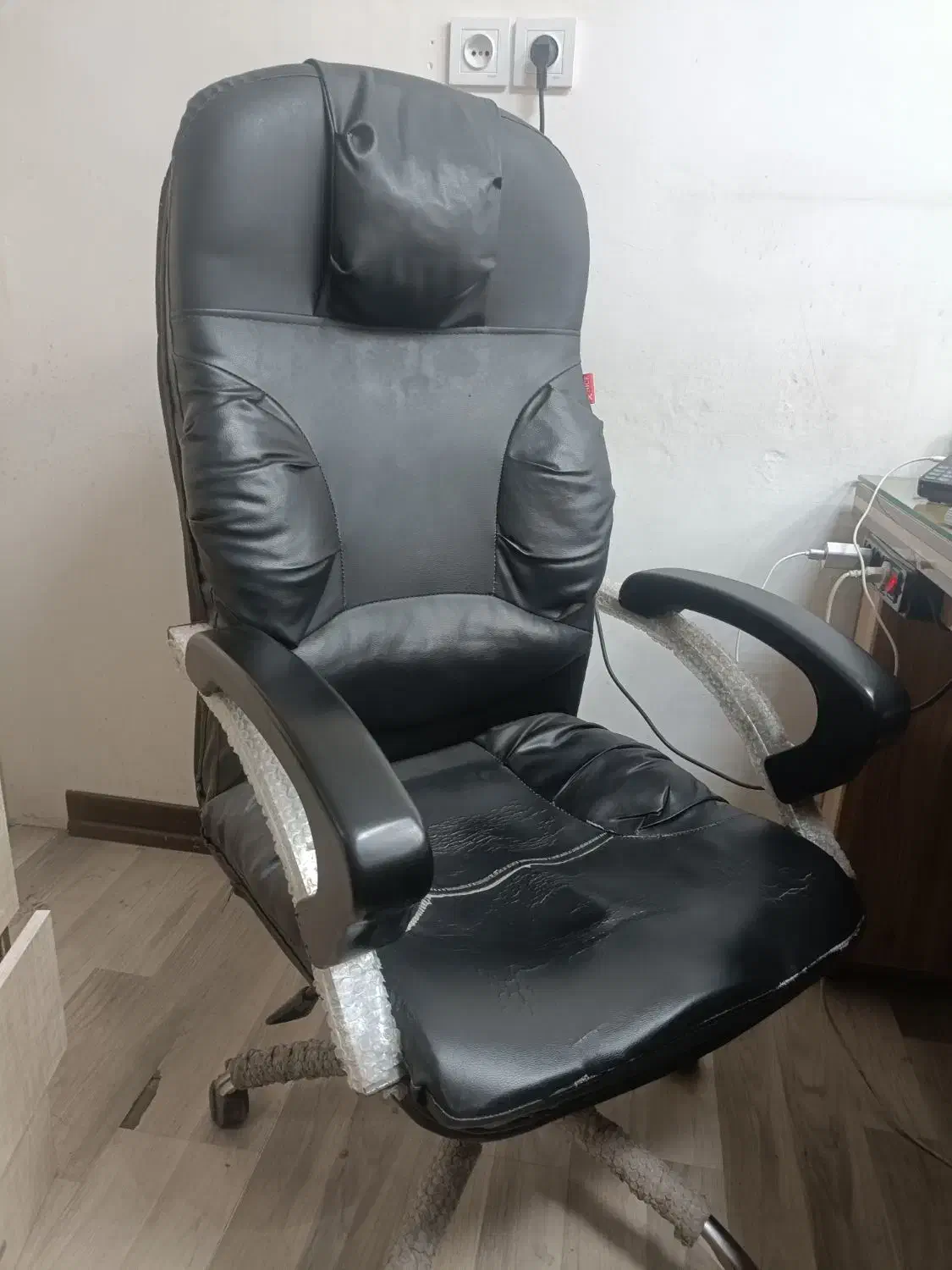 صندلی|صندلی و نیمکت|بیرجند, |دیوار