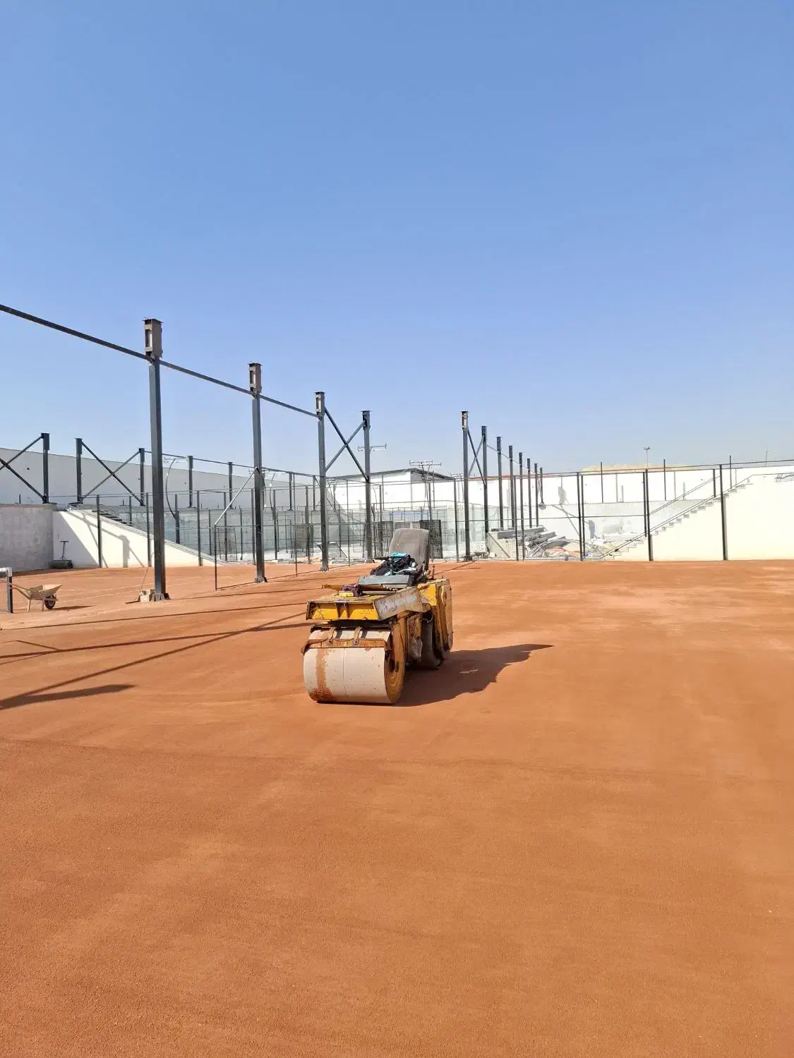 کرایه دهی غلتک غلطک چمن تنیس سوله.پارکینگ|خدمات پیشه و مهارت|مشکین‌دشت, |دیوار