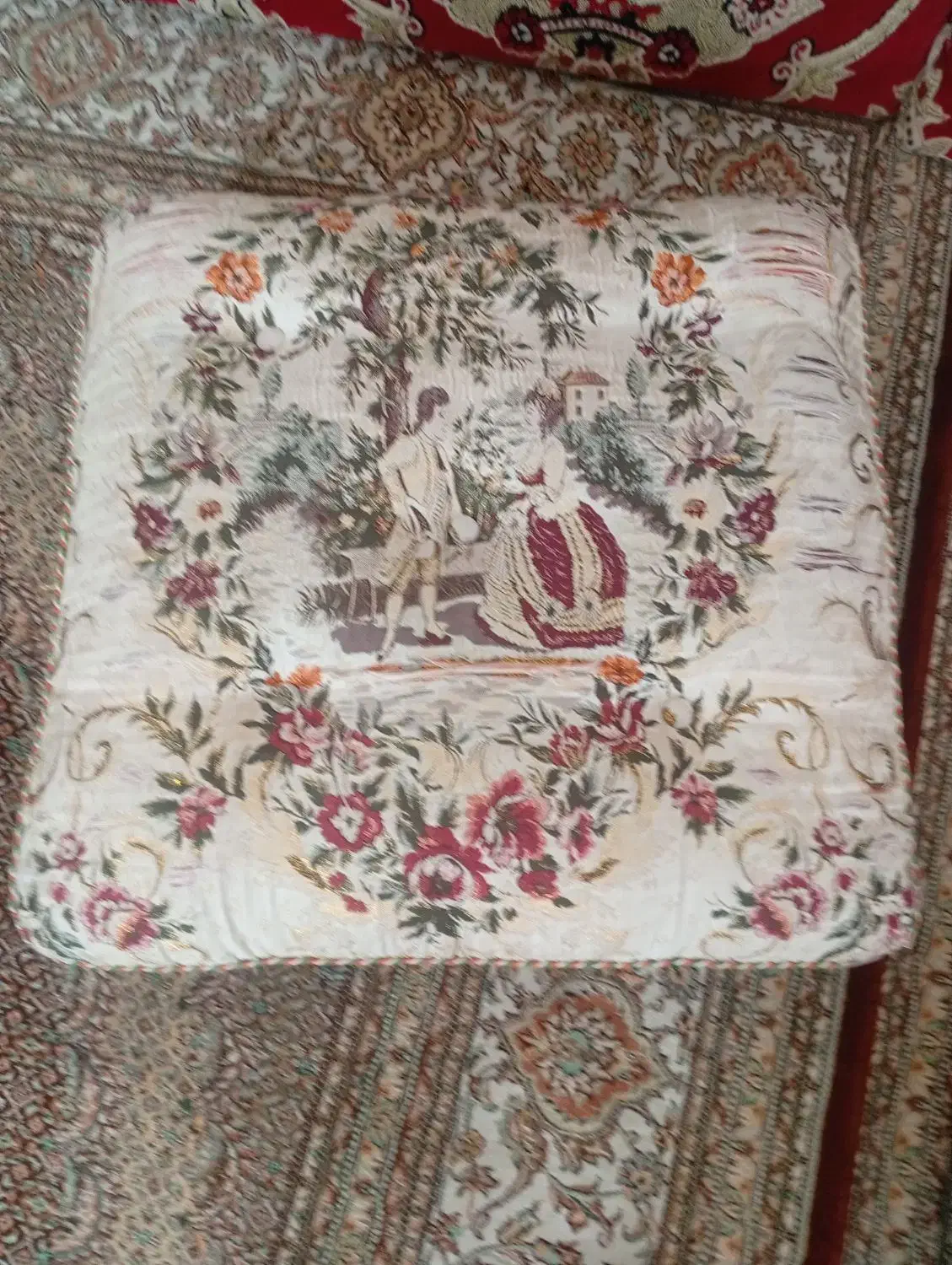 پشتی تمیز|پشتی|بیرجند, |دیوار