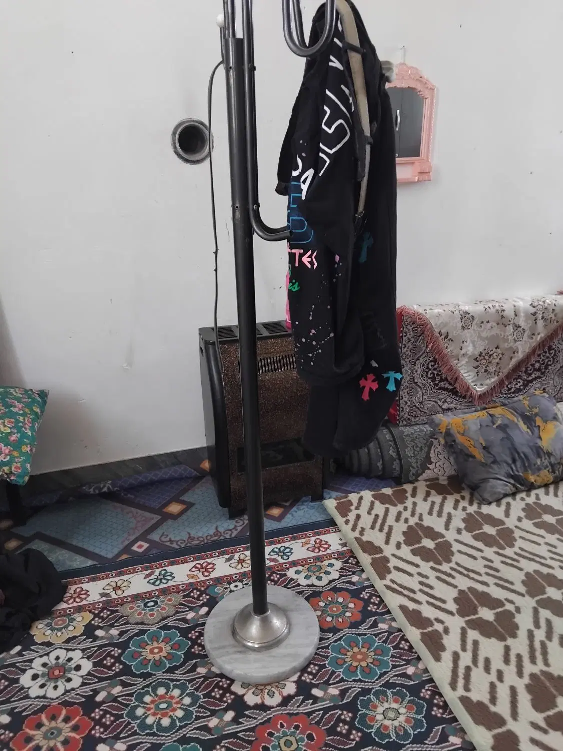 منزل|آینه|قم, نیروگاه|دیوار