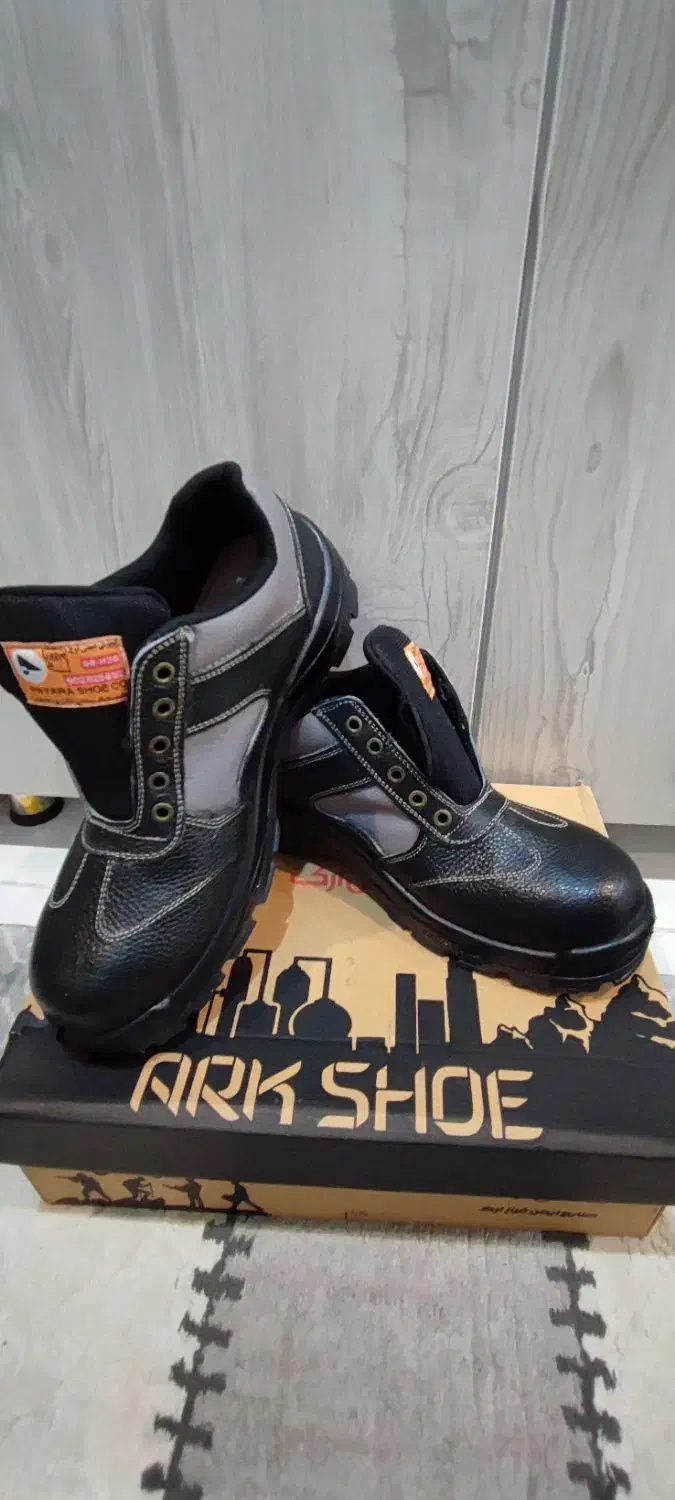 کفش کار ایمنی|کیف، کفش، کمربند|سیرجان, |دیوار