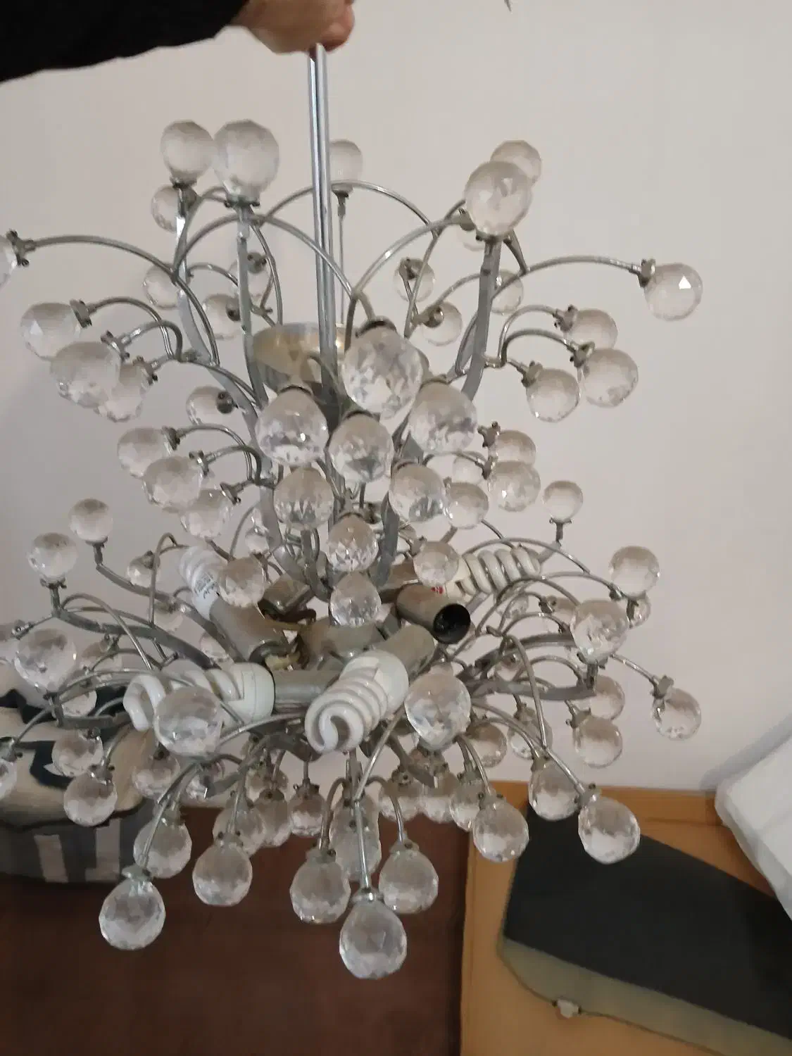 لوستر فردوسی|لوستر و چراغ آویز|رشت, رودباری|دیوار