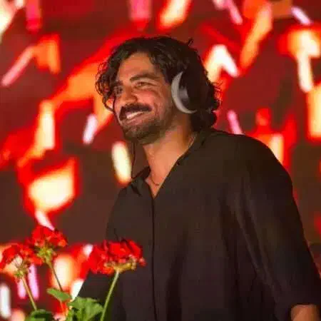 بلیت کنسرت عرفان طهماسبی VIP و ردیف های جلو وسط|بلیت کنسرت|تهران, سعادت‌آباد|دیوار