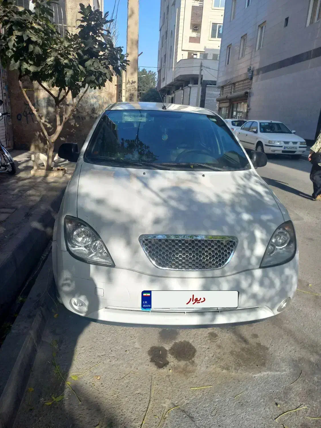 تیبا مدل ۹۹ سفید|خودرو سواری و وانت|قرچک, میرزائی شمالی|دیوار