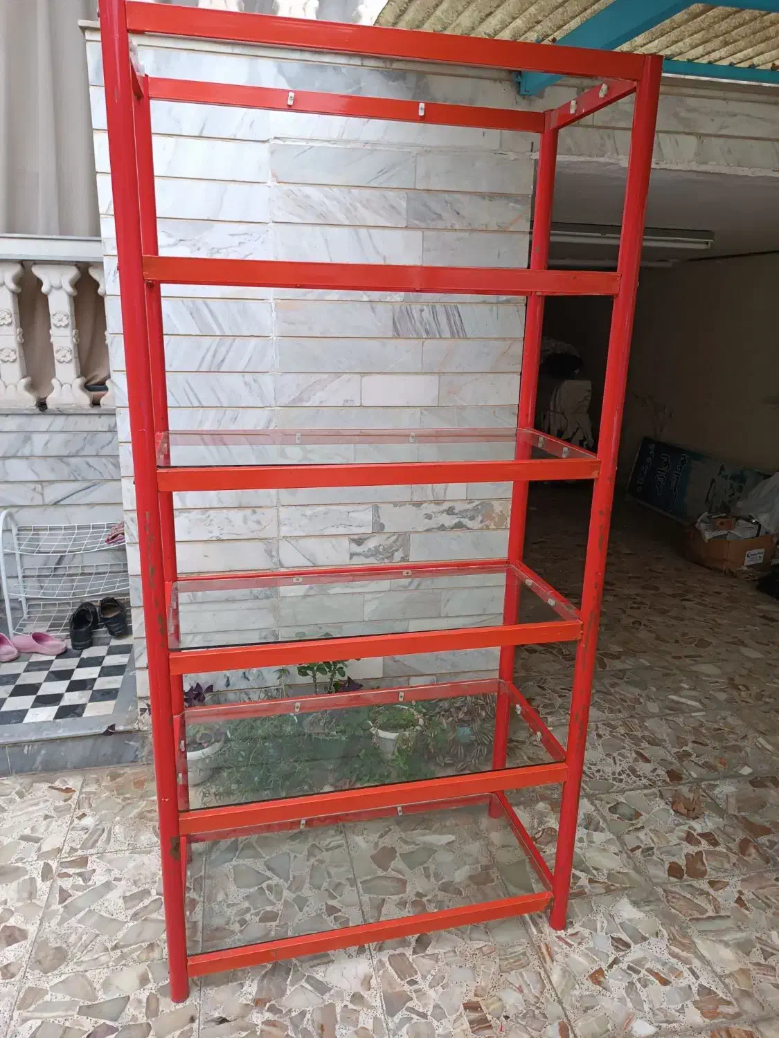 قفسه فلزی ۵ طبقه با شیشه|کتابخانه، شلف، قفسههای دیواری|رشت, یخسازی|دیوار