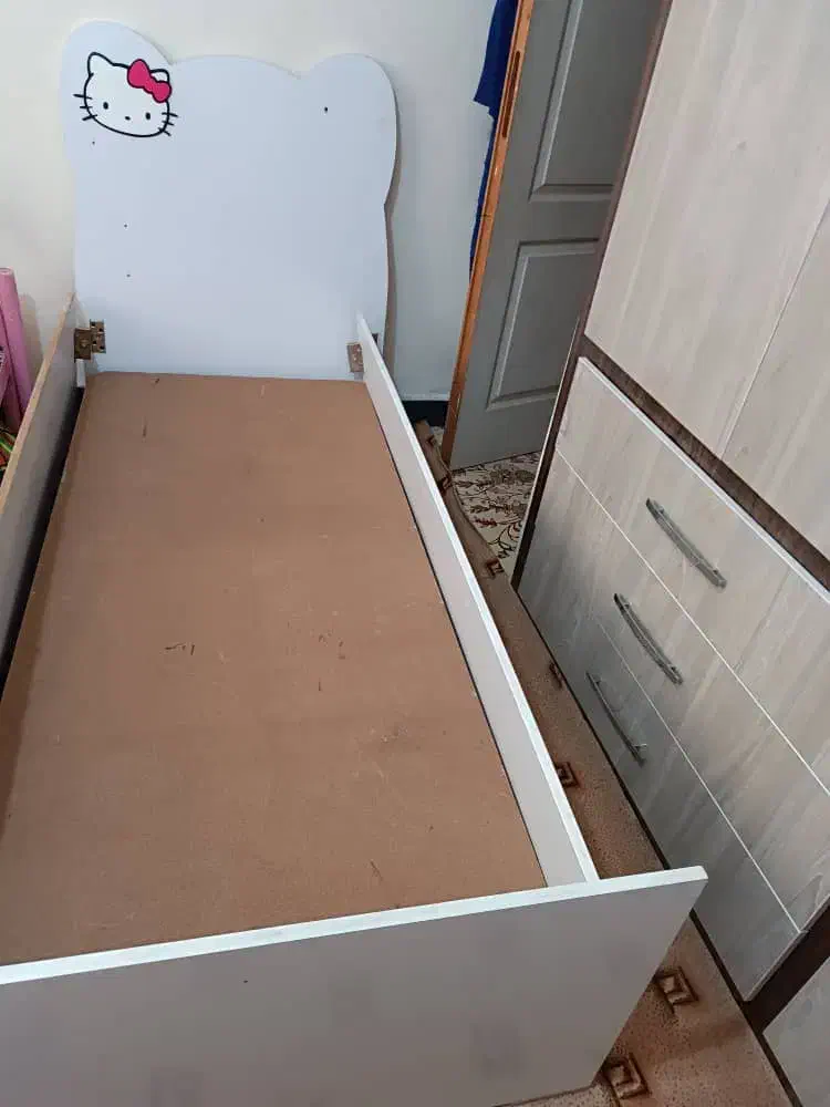 تخت خواب ۲عدد|تخت و سرویس خواب|دهدشت, |دیوار