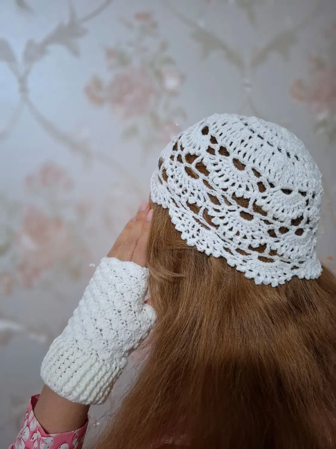 کلاه لئونی|لباس|کرمانشاه, |دیوار