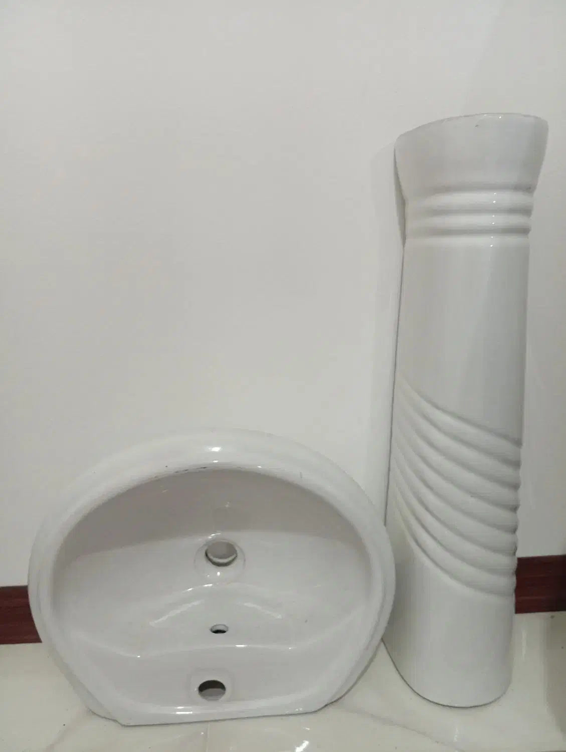 روشویی|لوازم سرویس بهداشتی|رودهن, |دیوار