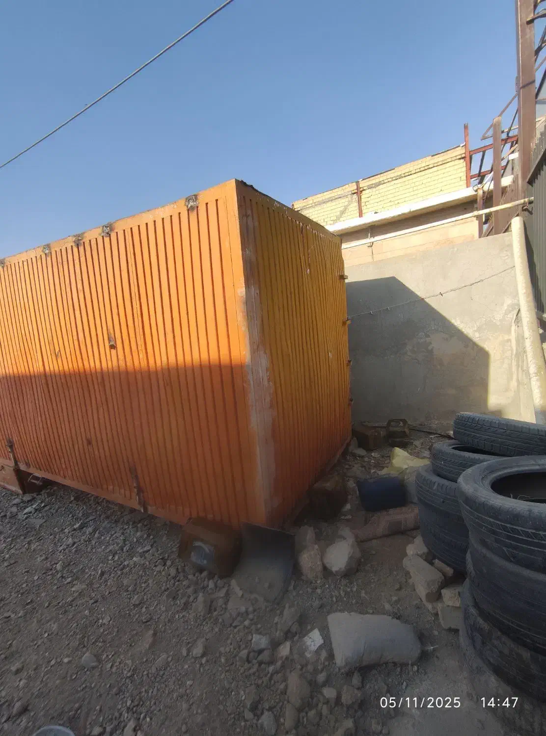 کانکس|ماشین‌آلات صنعتی|بیلوار, |دیوار