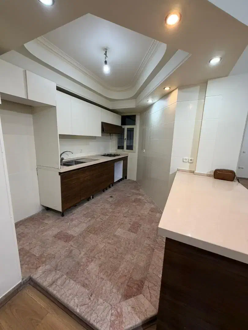 ۹۸متری ی خونه با عشق+ حیاط اختصاصی جردن