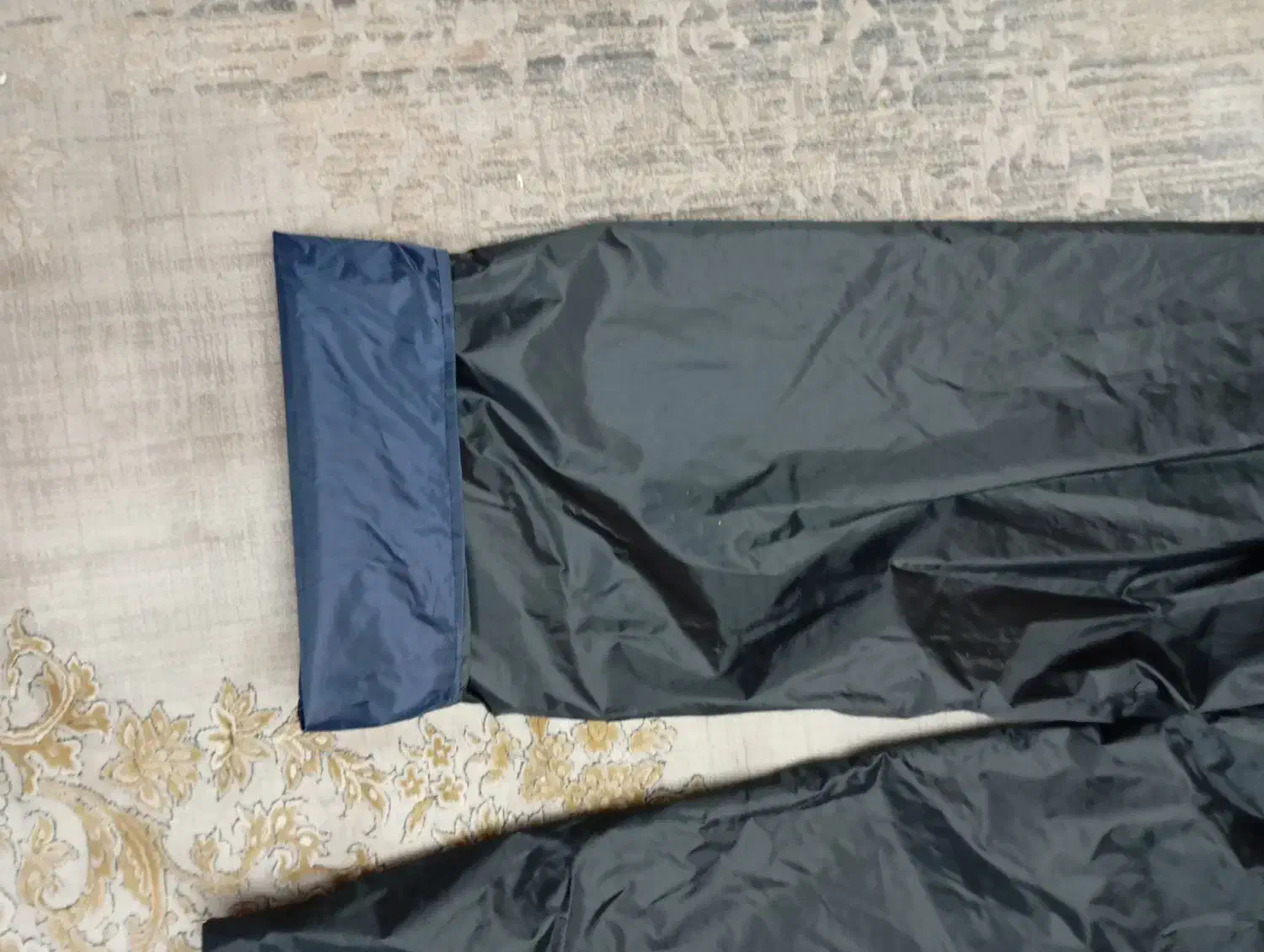 لباس بادگیر|لباس|رشت, استقامت ۲|دیوار