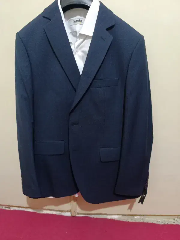 لباس|لباس|مشهد, نظام دوست|دیوار