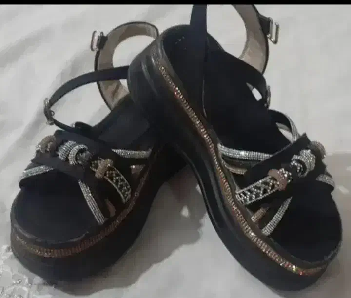 کفش صندل|کیف، کفش، کمربند|خان ببین, |دیوار