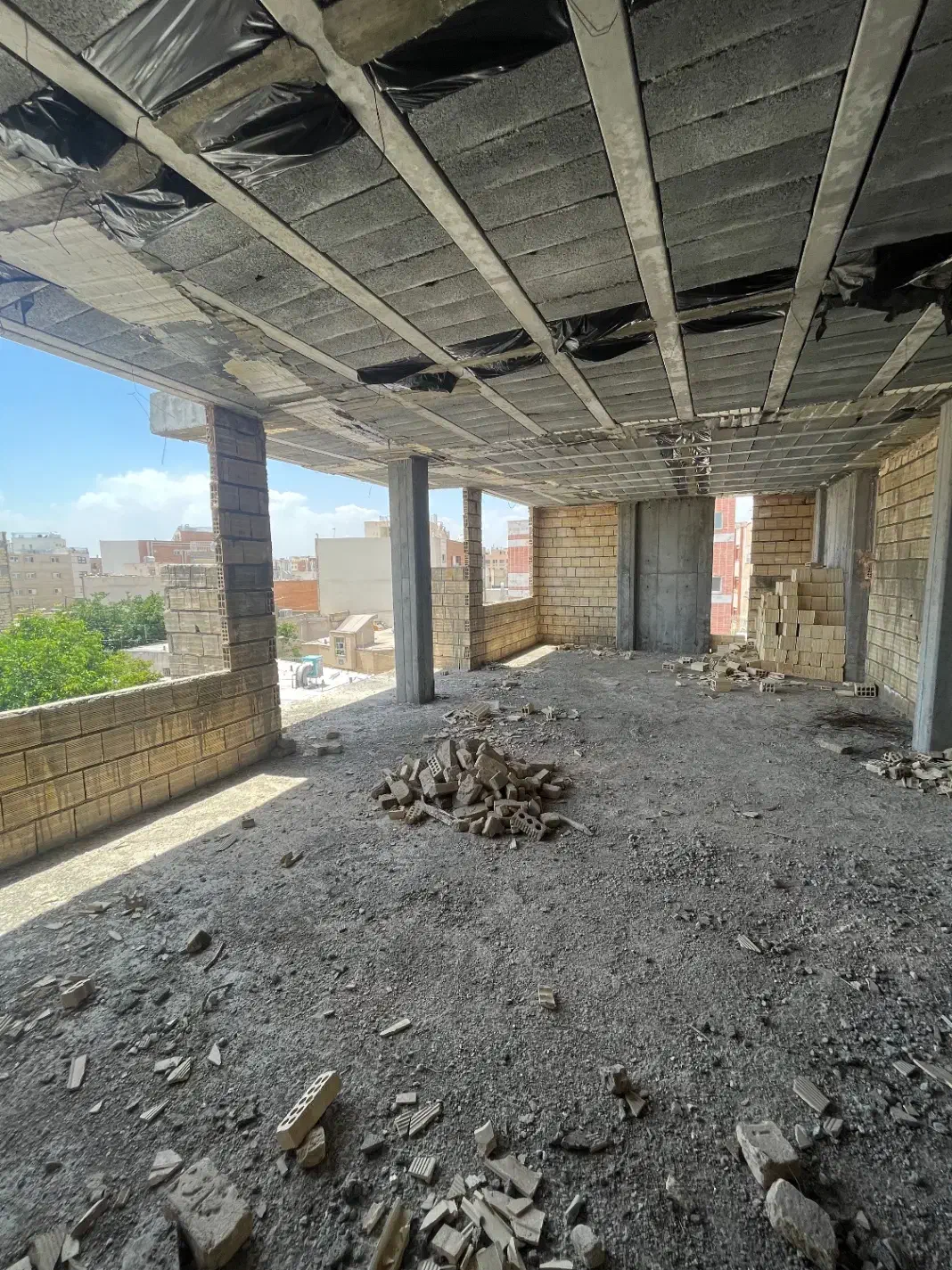 مشارکت در ساخت ۴ طبقه رو پیلوت|مشارکت در ساخت املاک|اصفهان, پوریای ولی|دیوار