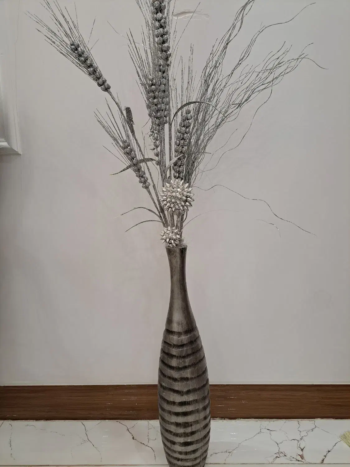 گلدان شیک|گل مصنوعی|یزد, |دیوار