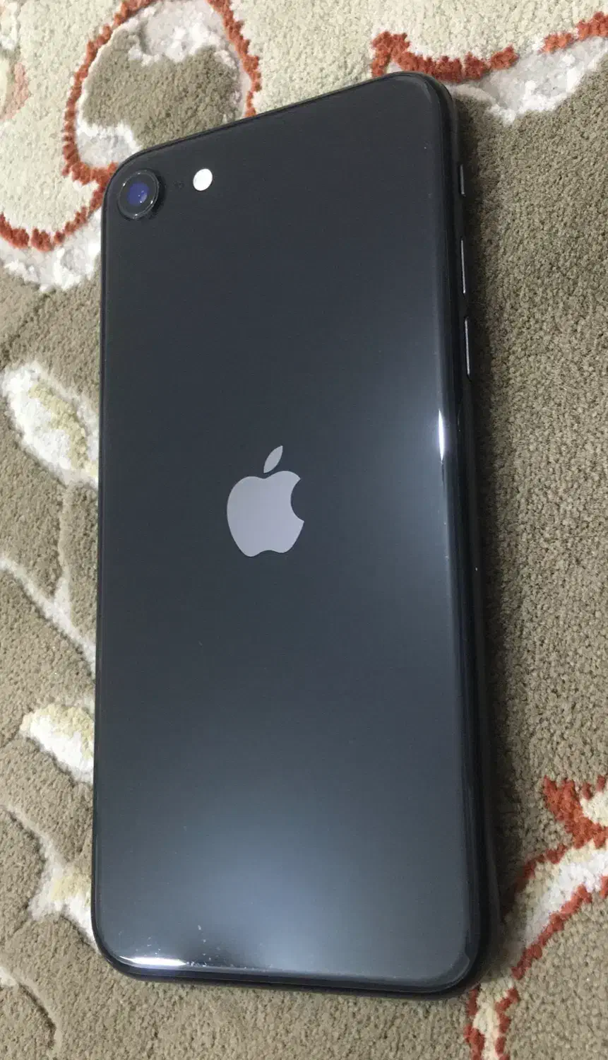Iphone SE2020|موبایل|شیراز, شهرک صادقیه|دیوار