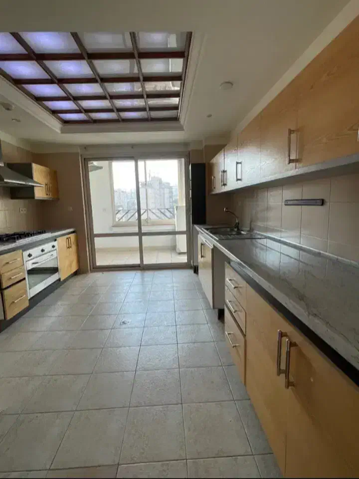 فرشته برج باغ  ۲۵۰ متر ۳ خواب مستر دید ابدی