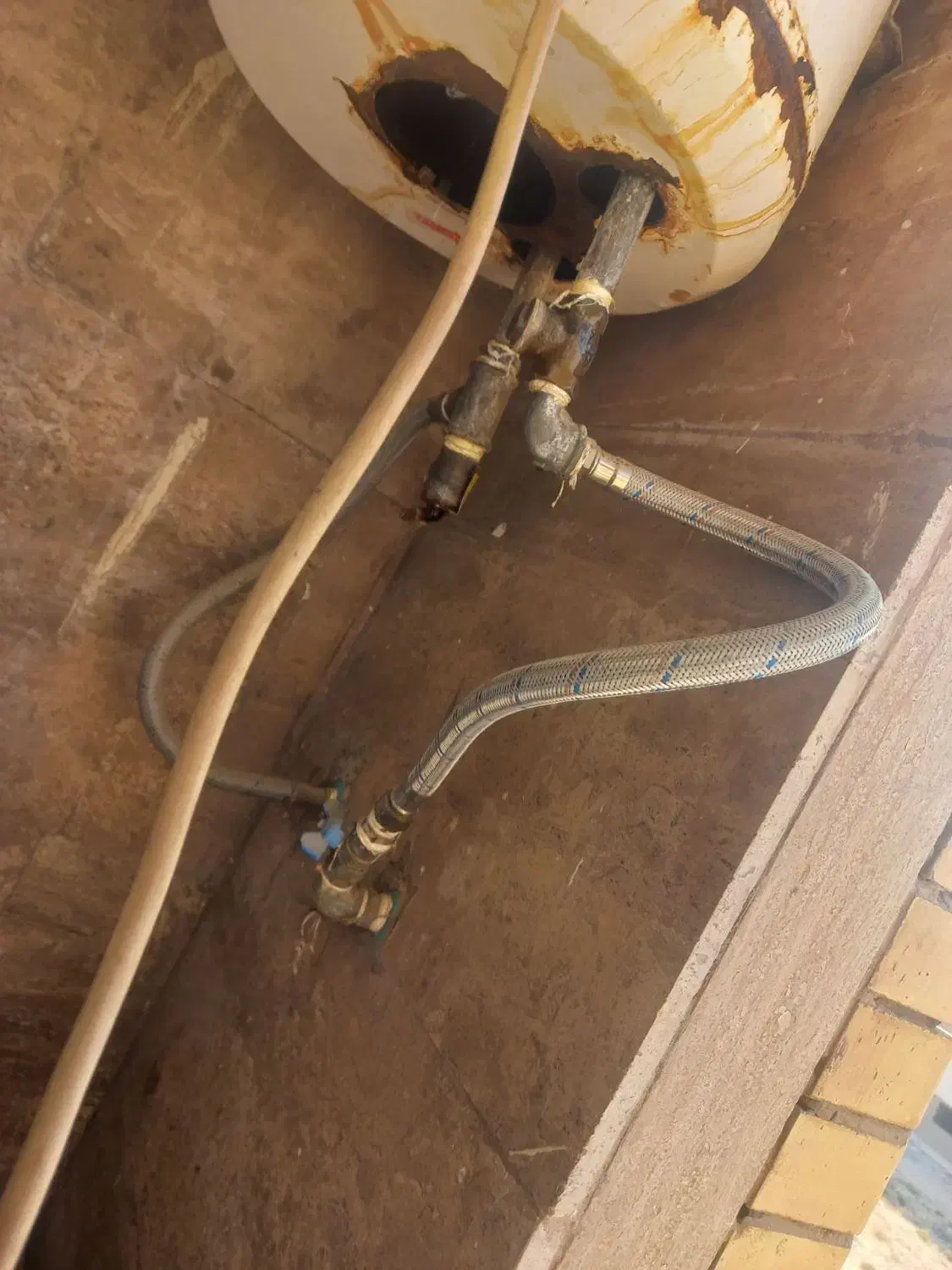 ابگرمکن برقی کارکرده عالیشهر|آبگرمکن، پکیج، شوفاژ|بوشهر, |دیوار