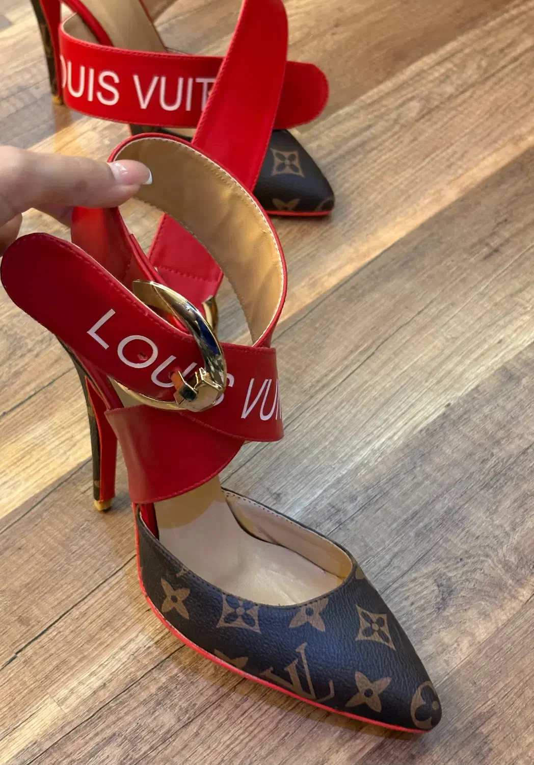 کفش زنانه|کیف، کفش، کمربند|میاندوآب, |دیوار