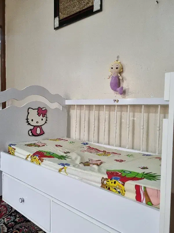 تخت کودک گهواره ای و ثابت تا ۷ سال|تخت و سرویس خواب|اهواز, کمپلو شمالی|دیوار