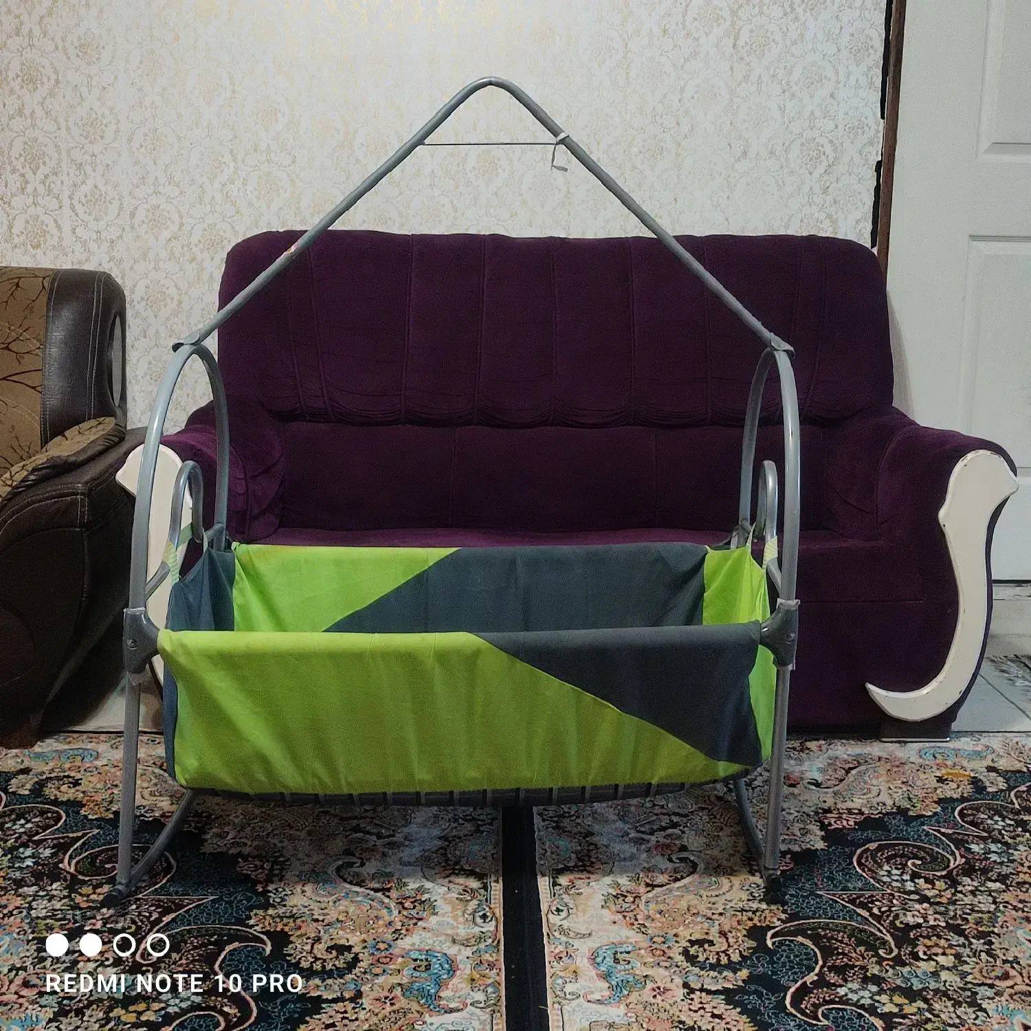 گهواره بچه|تخت و صندلی بچه|رشت, پاره بیجار|دیوار