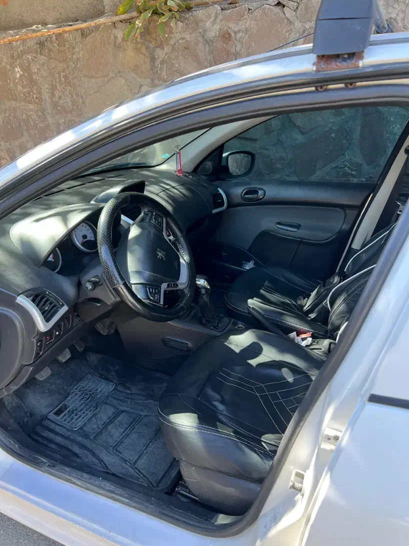 ۲۰۷ مدل ۹۷ دنده بی رنگ|خودرو سواری و وانت|رودهن, |دیوار