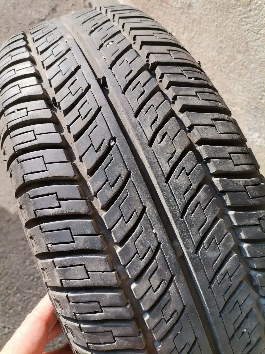 لاستیک مناسب ساینا|قطعات یدکی و لوازم جانبی|قرچک, مهدیه|دیوار