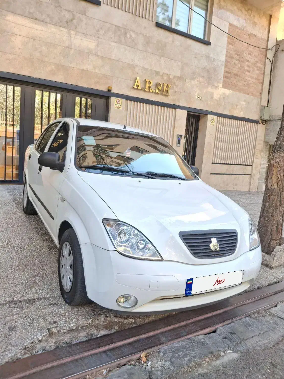 تیبا ۹۸ صندوق دار درحد|خودرو سواری و وانت|تهران, جوادیه تهرانپارس|دیوار